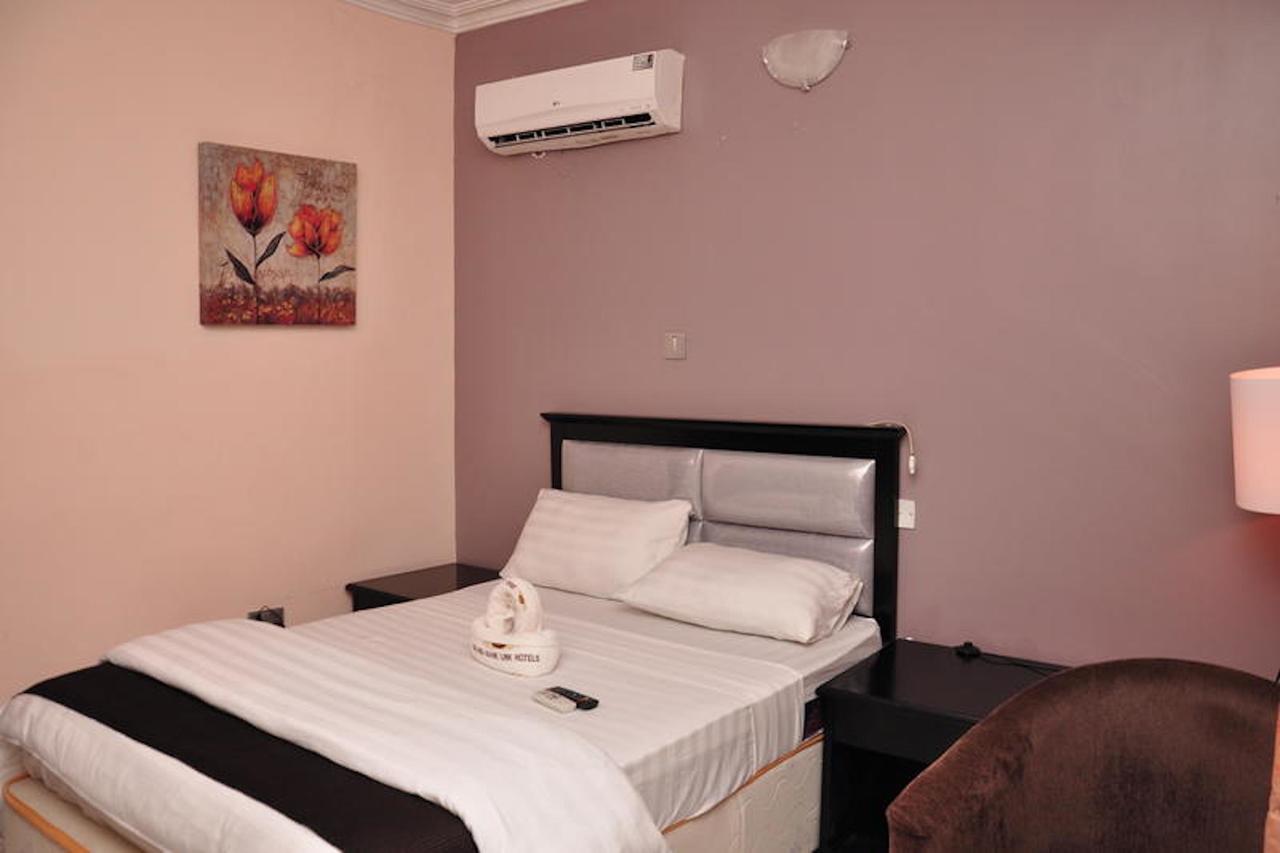 Grand Bank Link Hotel Otta Dış mekan fotoğraf