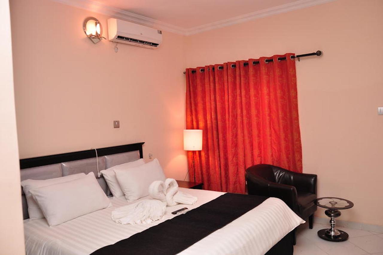 Grand Bank Link Hotel Otta Dış mekan fotoğraf