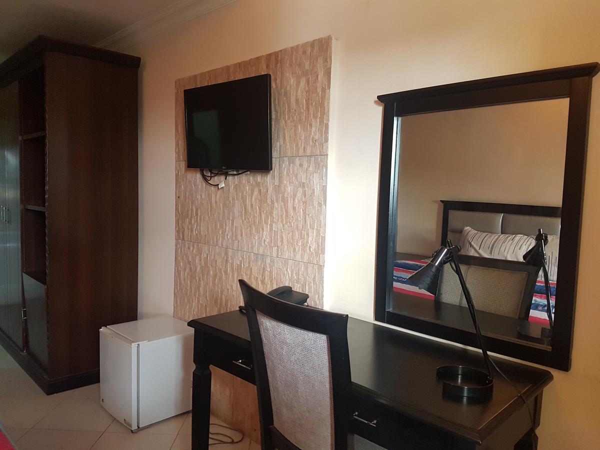Grand Bank Link Hotel Otta Dış mekan fotoğraf