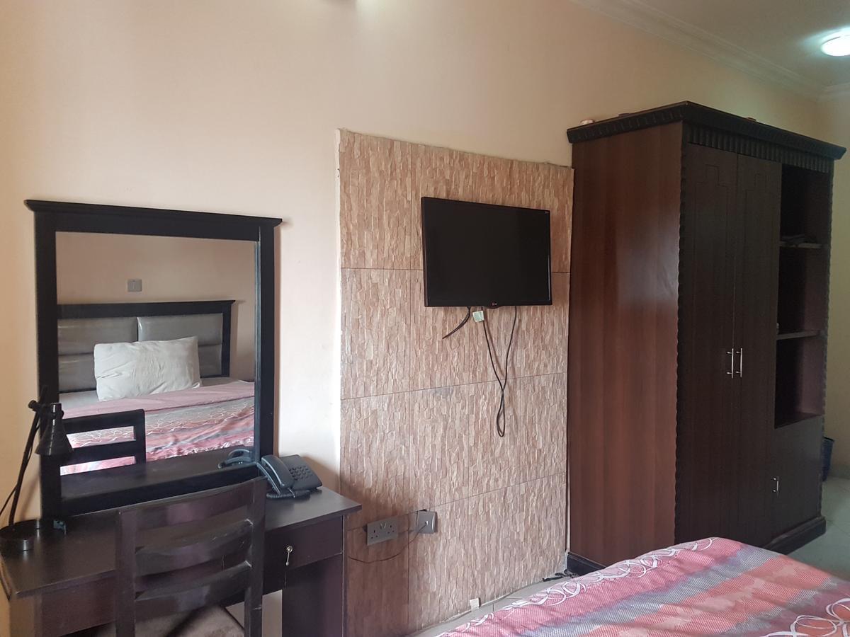Grand Bank Link Hotel Otta Dış mekan fotoğraf