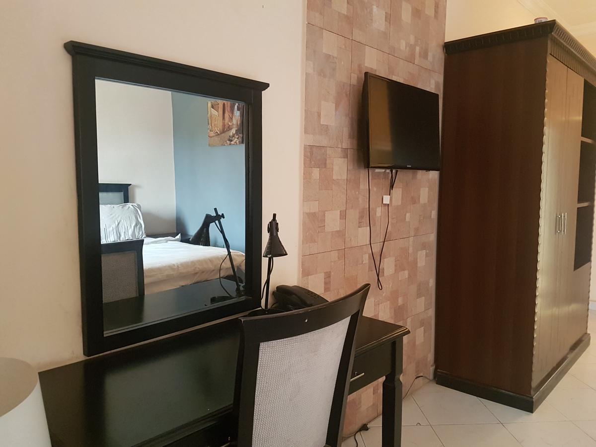 Grand Bank Link Hotel Otta Dış mekan fotoğraf